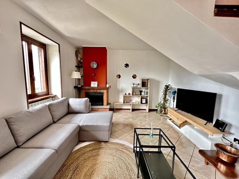 3Br Villetta Con Panoramica Sul Lago Несо Екстериор снимка