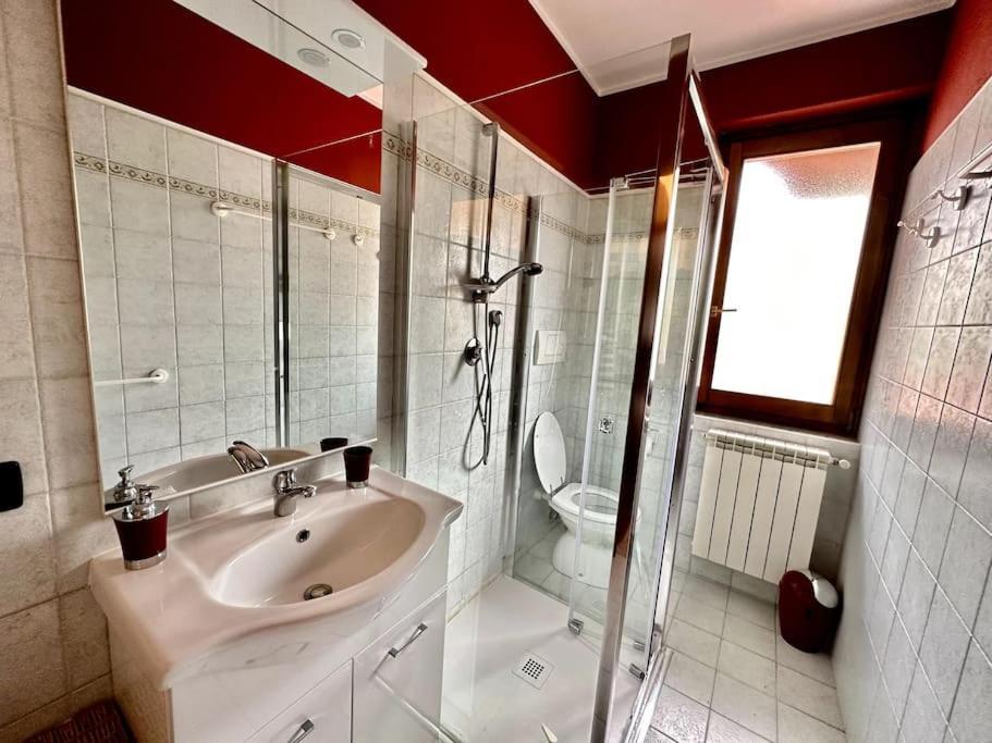 3Br Villetta Con Panoramica Sul Lago Несо Екстериор снимка
