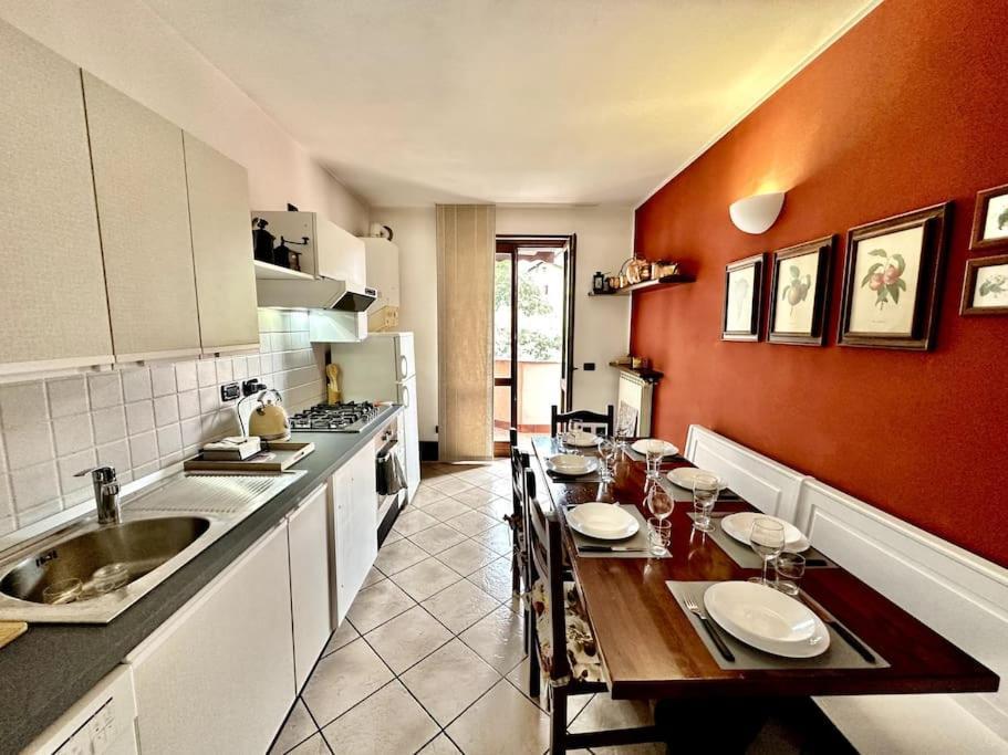 3Br Villetta Con Panoramica Sul Lago Несо Екстериор снимка