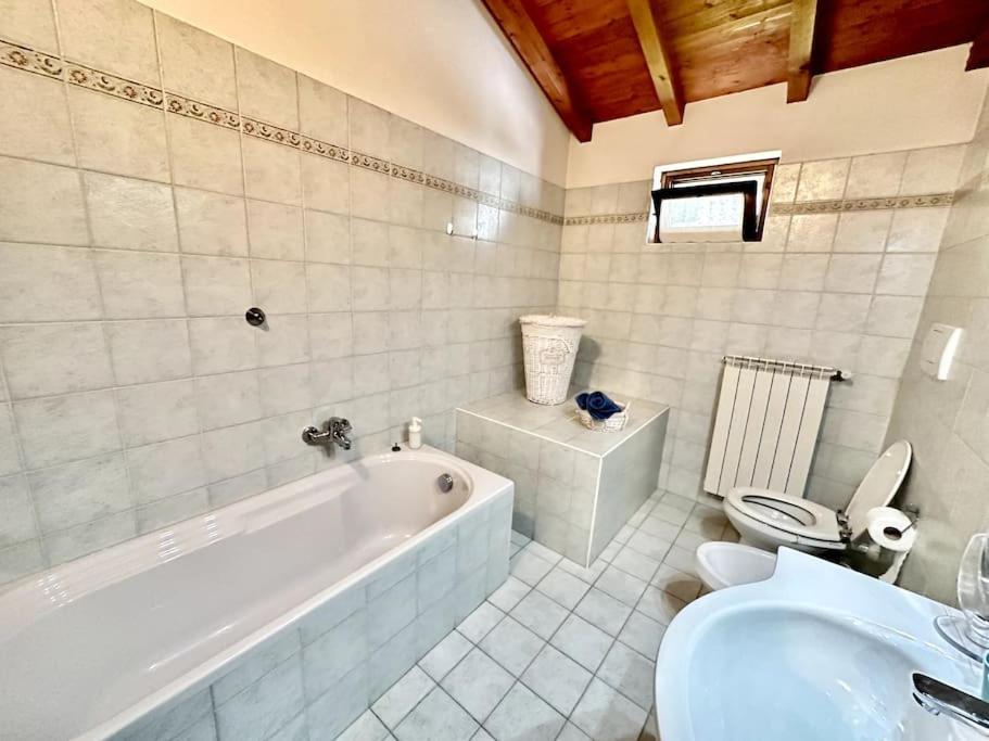 3Br Villetta Con Panoramica Sul Lago Несо Екстериор снимка